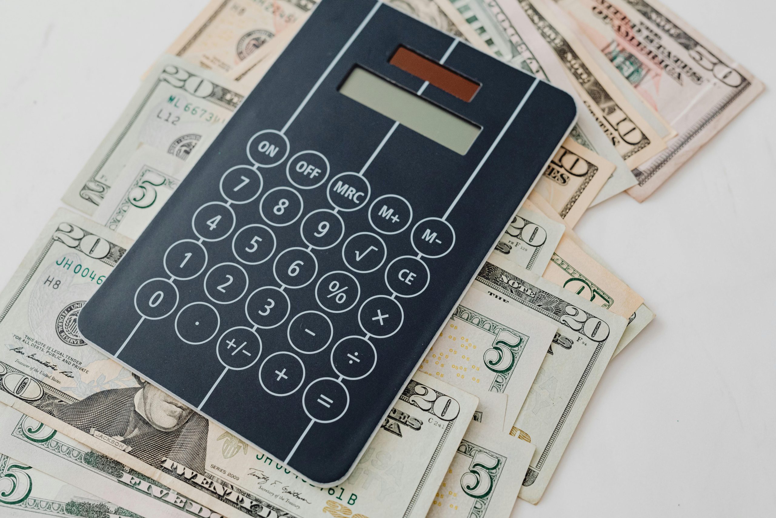 How to Invest in the US Financial Market: Research, Risk & Strategy